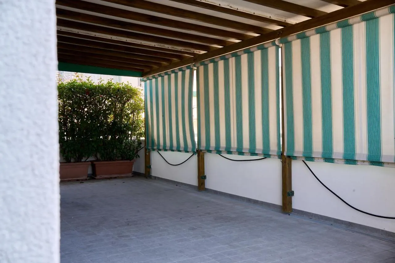 Apartment Appartamento Olimpia-Centralissimo-Pochi Passi Dal Mare Lido di Jesolo Italy